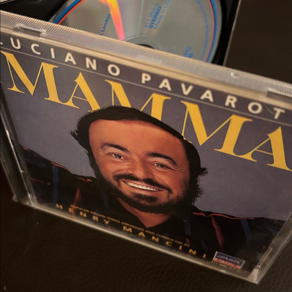 Luciano Pavarotti Mamma CD